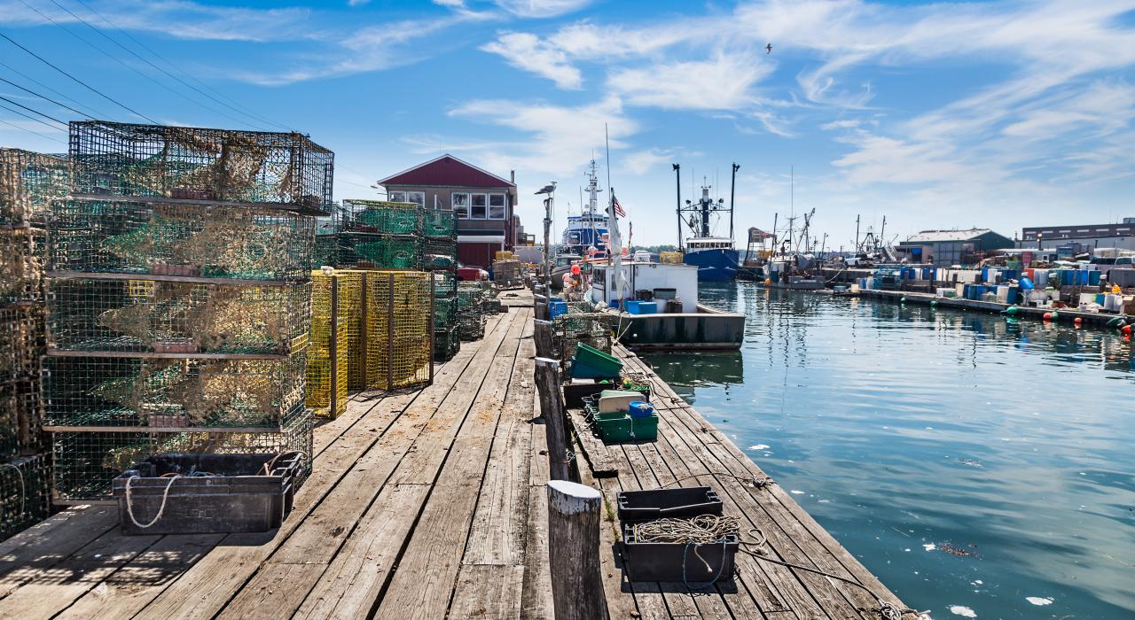 觀賞市中心水岸工作區的景色 觀賞市中心水岸工作區的景色