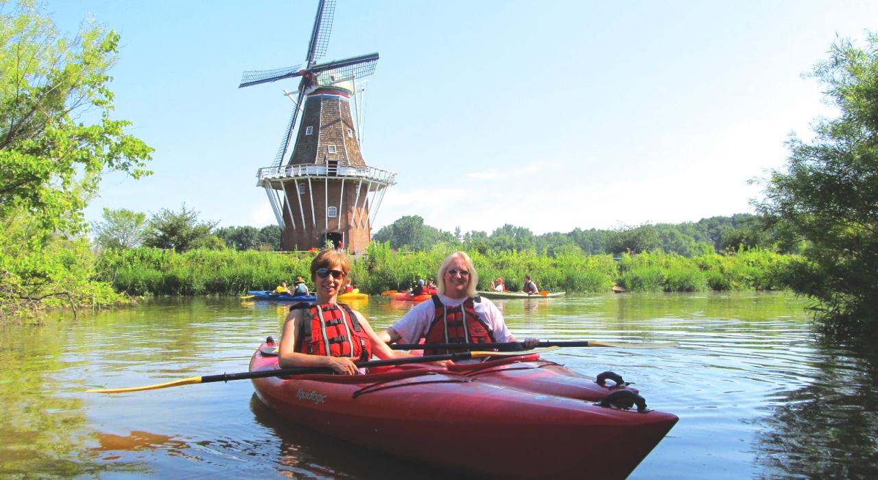 Kayaking past Windmill Island Kayaking past Windmill Island