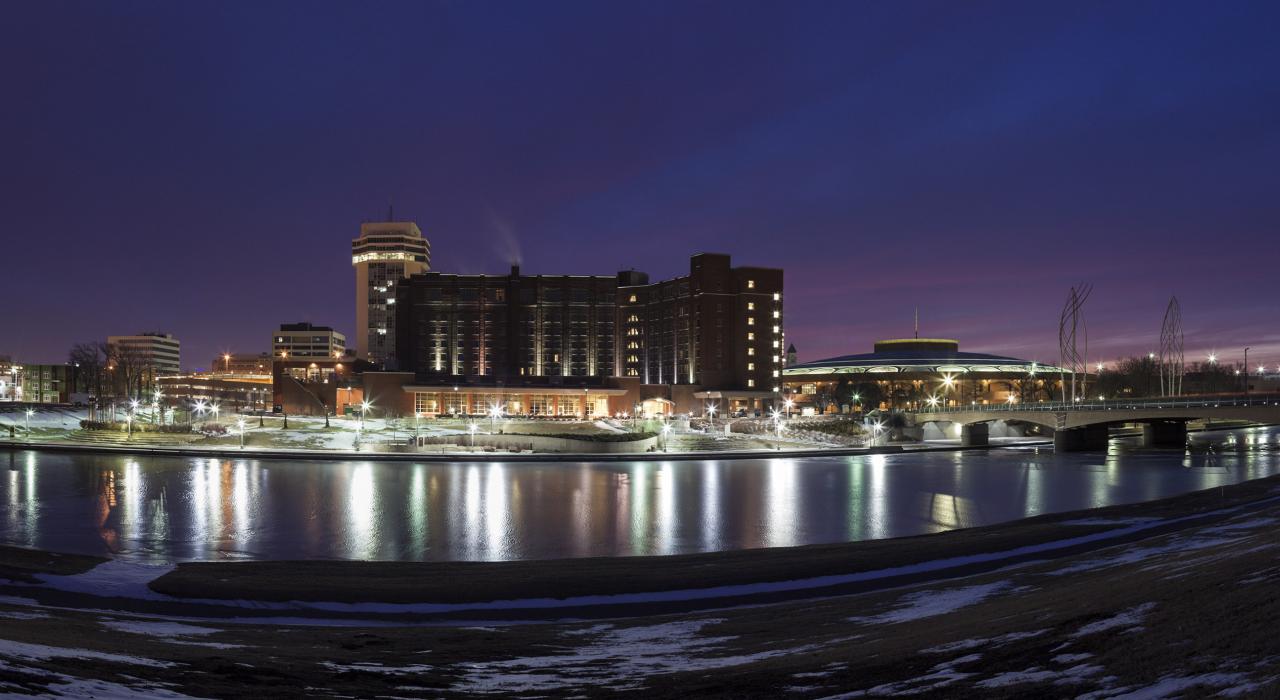 冬日清晨，閃爍迷人的城市景色