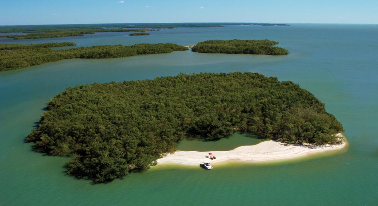 萬島群島遠離塵囂的優美沙灘