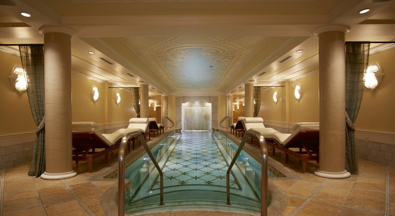 獲獎肯定的科勒水療區內部 獲獎肯定的科勒水療區內部