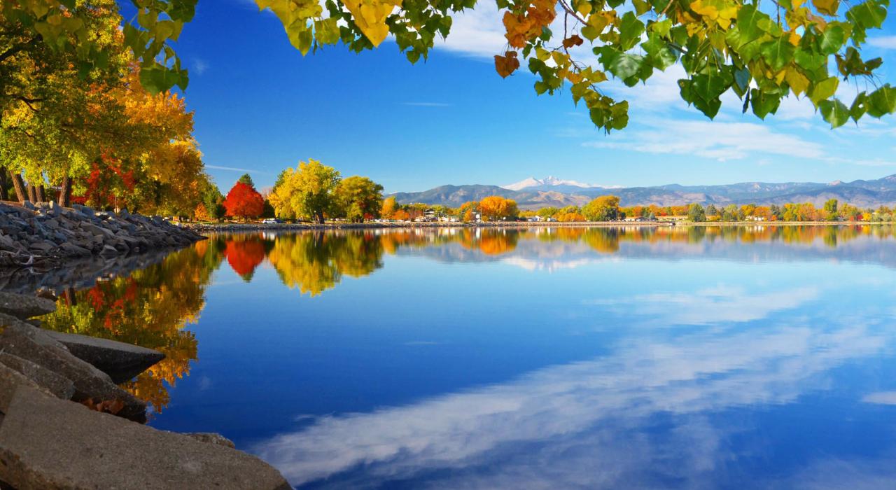 A tranquil fall day at Lake Loveland 