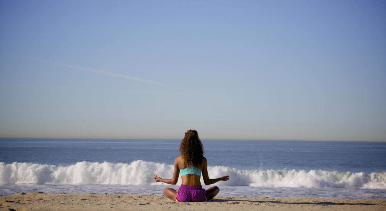 An ideal spot for meditation on Santa Monica Beach