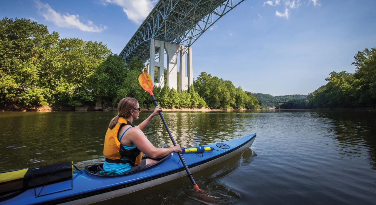 Kayaking on the Kentucky River just outside town