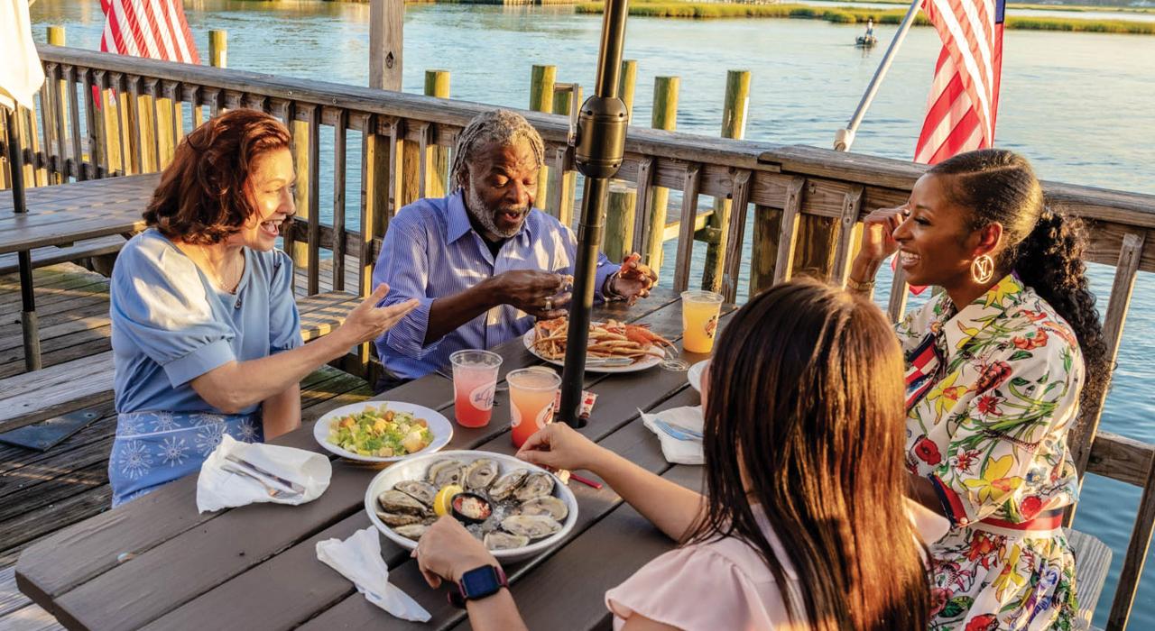 Dining waterfront on fresh oysters Dining waterfront on fresh oysters