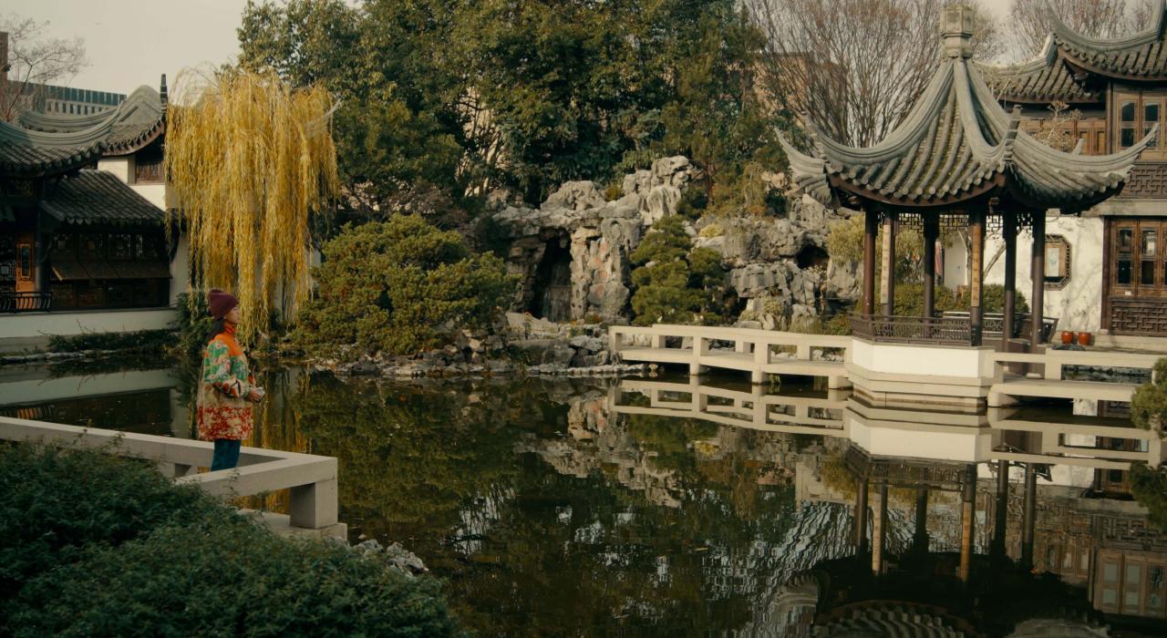 The artistic landscapes of Lan Su Chinese Garden The artistic landscapes of Lan Su Chinese Garden