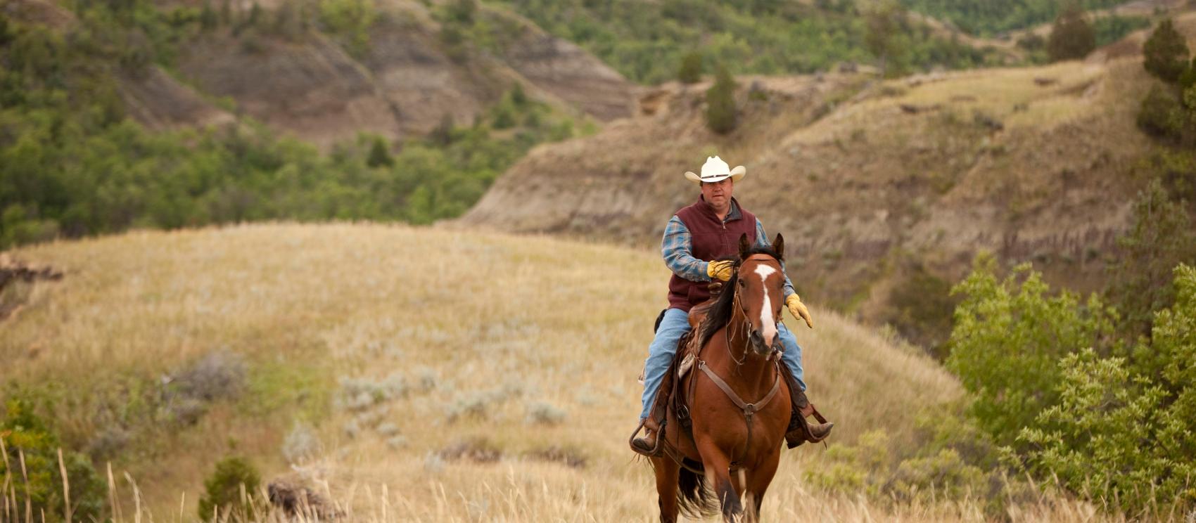 在小密蘇里州立公園騎馬