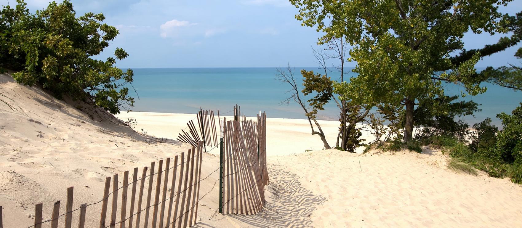 印第安那州沙丘國家湖濱區，位於密西根湖南岸