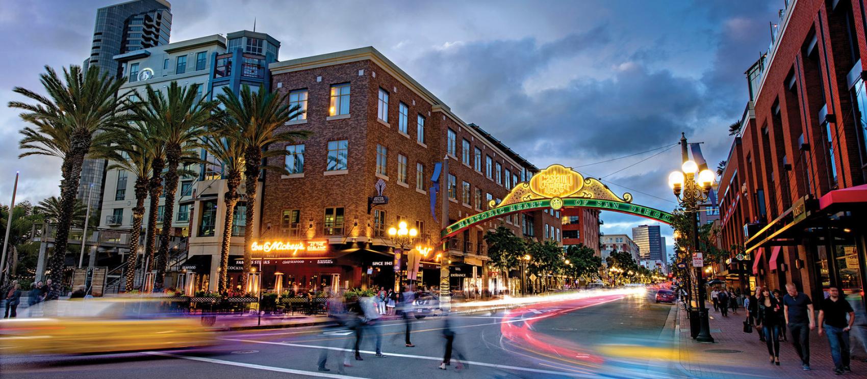 聖地牙哥歷史悠久的瓦斯燈街區是這座城市的夜生活及文化中心