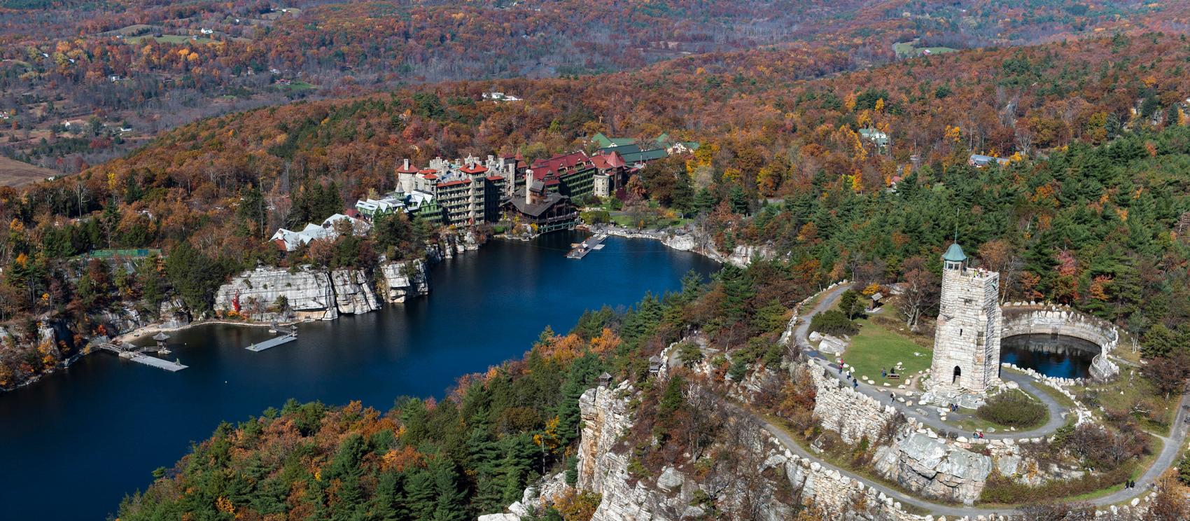 空中俯瞰哈德遜河谷莫康克山豪斯酒店的景色