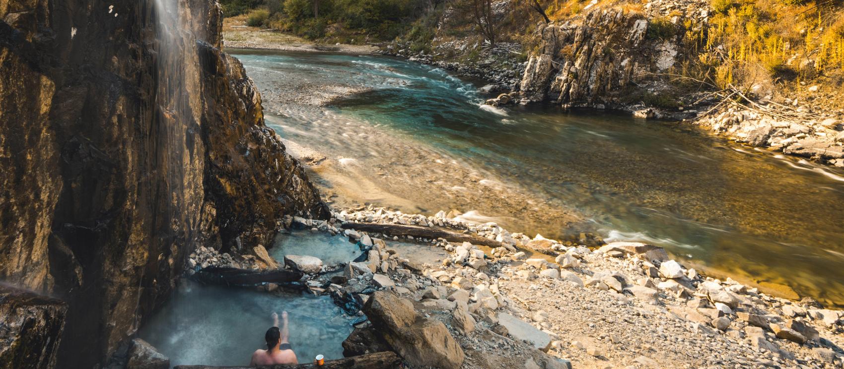 在派恩弗拉特溫泉放鬆身心，欣賞佩埃特河美景
