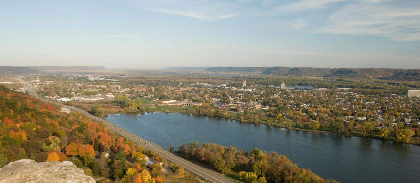 Autumn scenery along the Great River Road near Winona