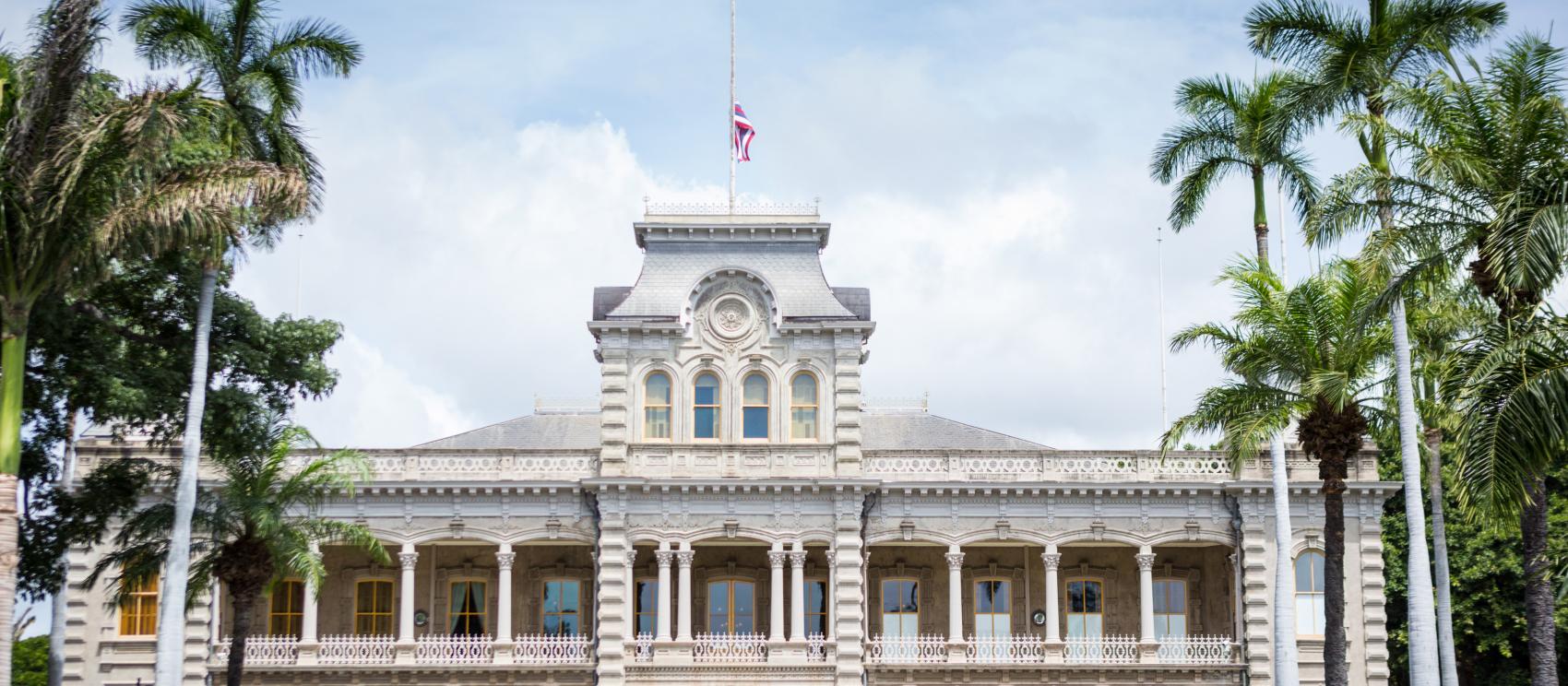The unique American Florentine-style exterior of ʻIolani Palace in Honolulu